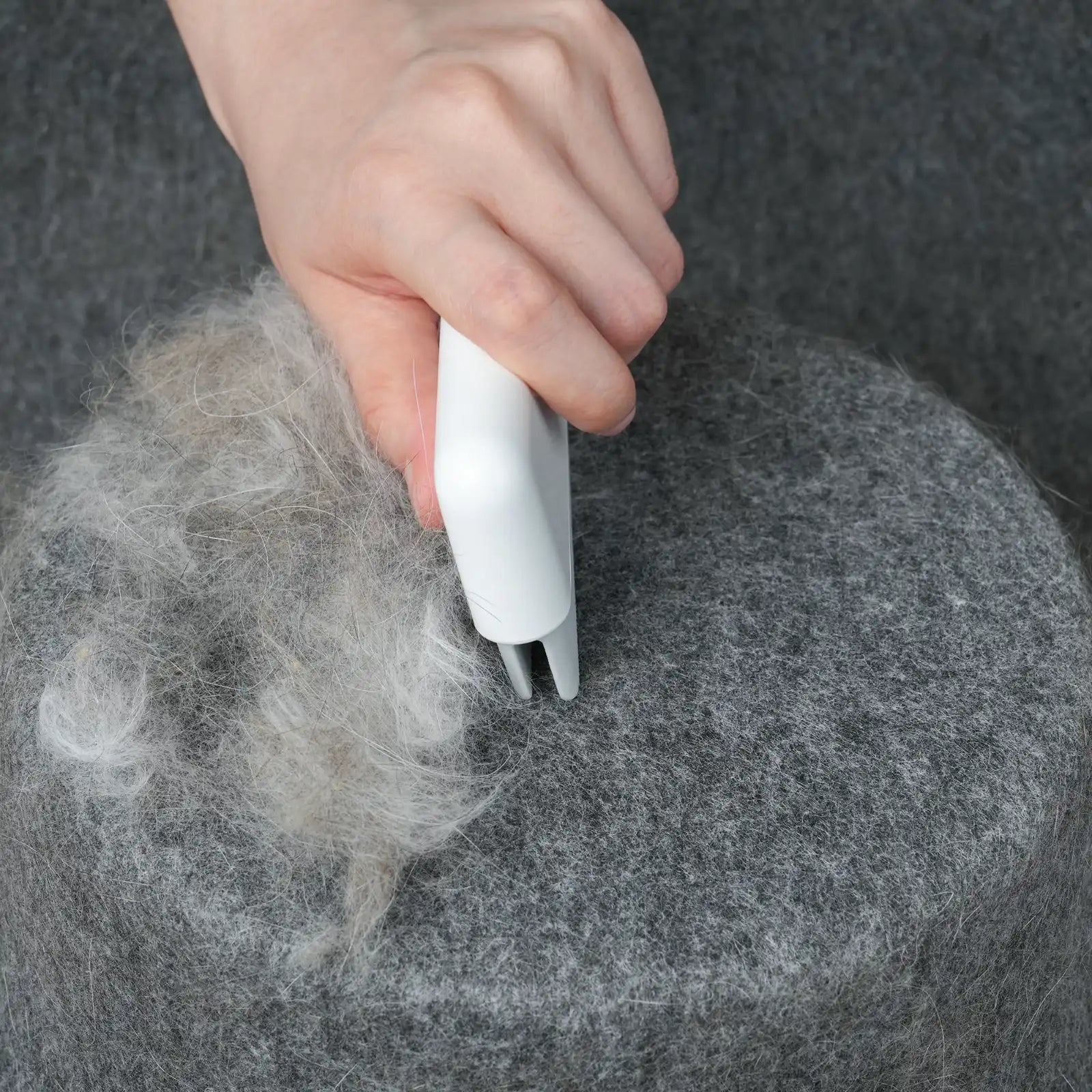 aumuca_Pet_hair_remover_clean_cat_shed