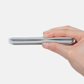 use aumuca hair remover to clean cat hair-6